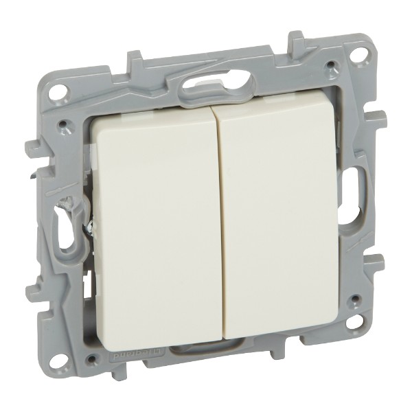Ключ сериен девиаторен 10A Крем - Legrand Niloe 764602