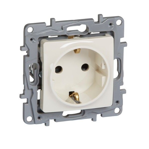 Контакт шуко 2P+E 16A Крем - Legrand Niloe 764639